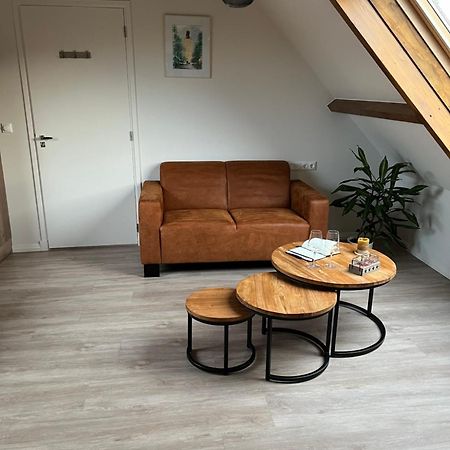 Ruim Appartement Met Sauna, Zuidstraat 125 In Westkapelle Luaran gambar
