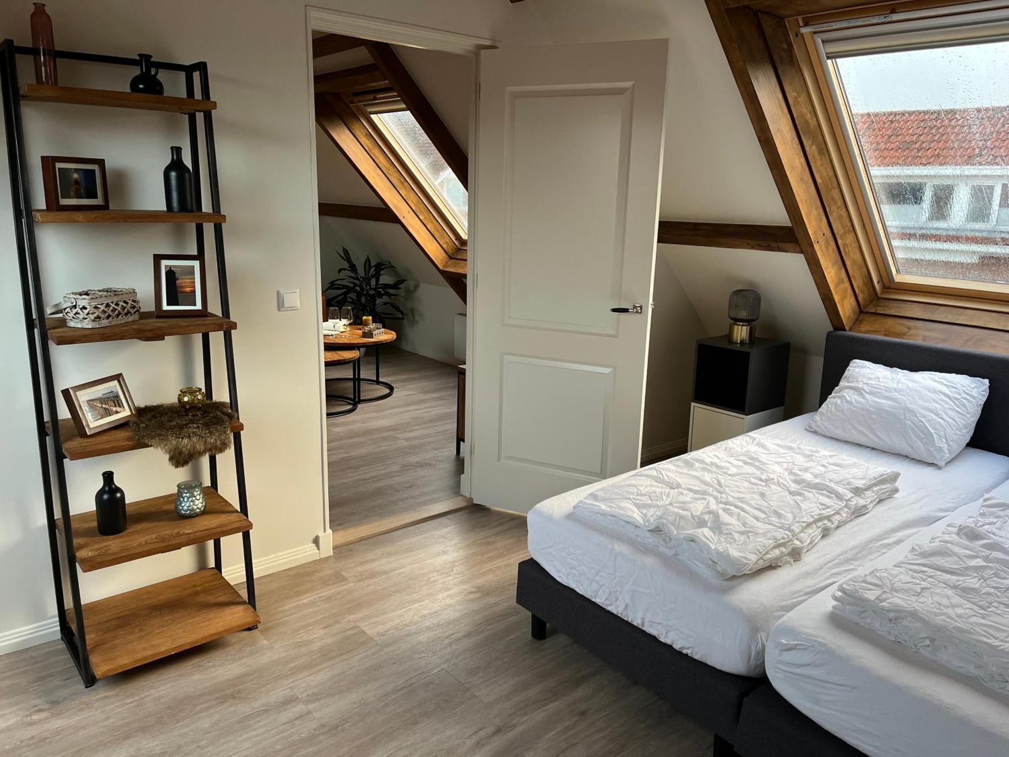Ruim Appartement Met Sauna, Zuidstraat 125 In Westkapelle Luaran gambar